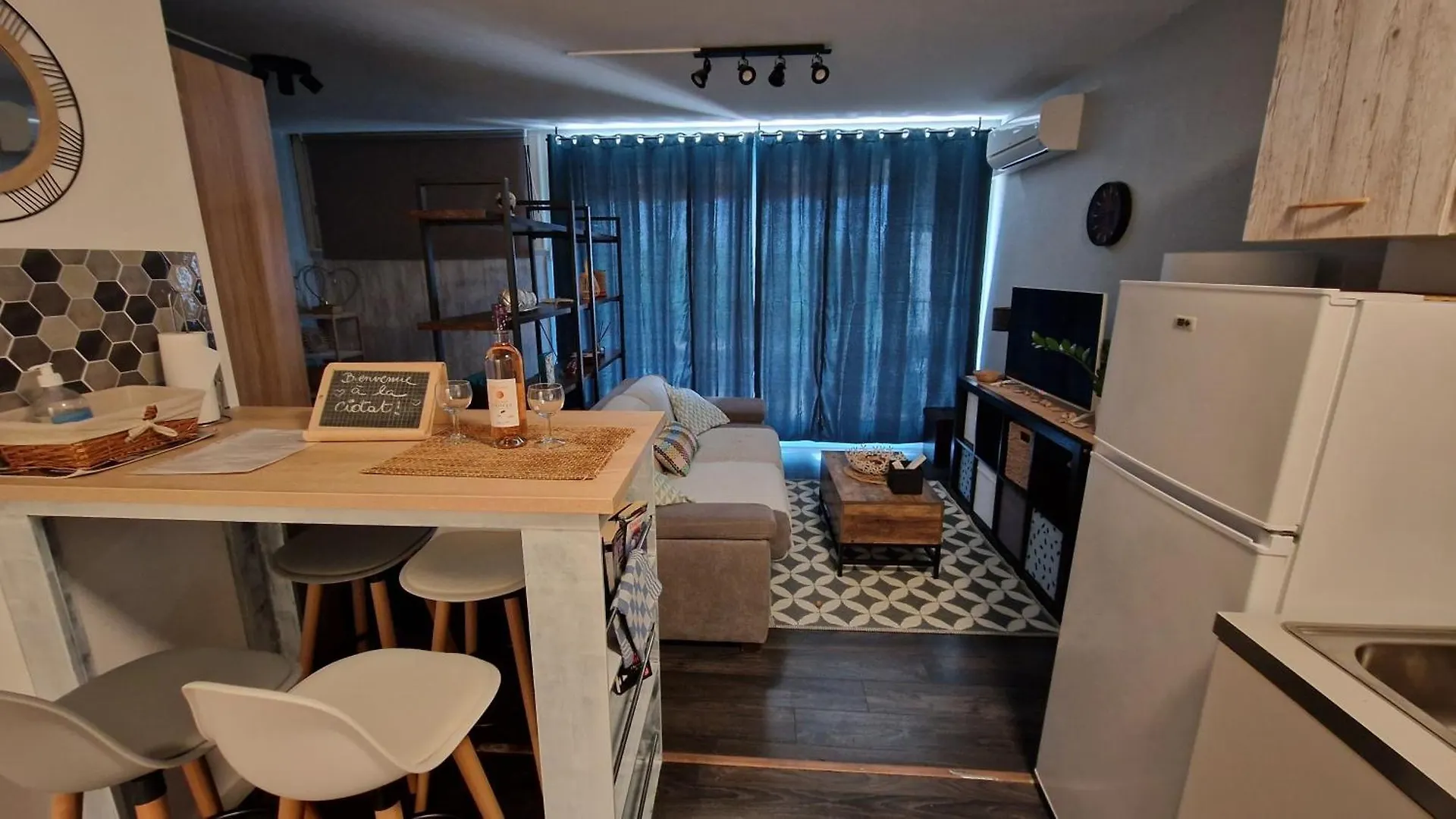 Apartment Vue Sur Mer Et Baie De La Ciotat France